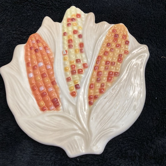 Collection of Thanksgiving tableware - Picture 4 of 8